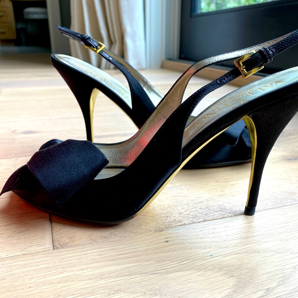 Valentino satin heels in size 39